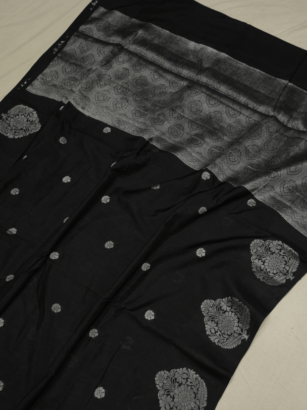 Black Katan Silk Gold Zari Work Banarasi Sarees