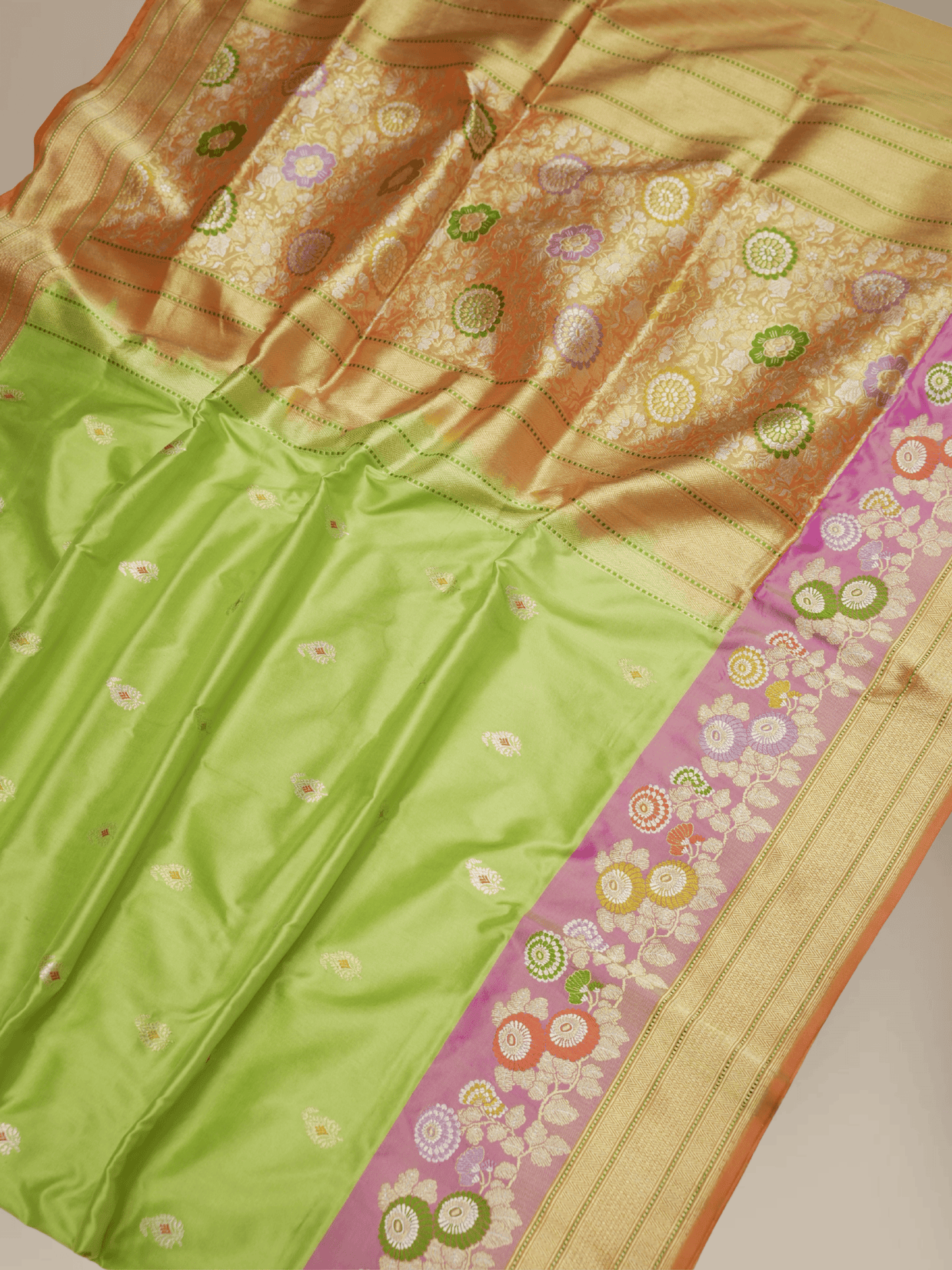 Green Pure Katan Silk kadwa Motif Banarasi Handloom Sarees