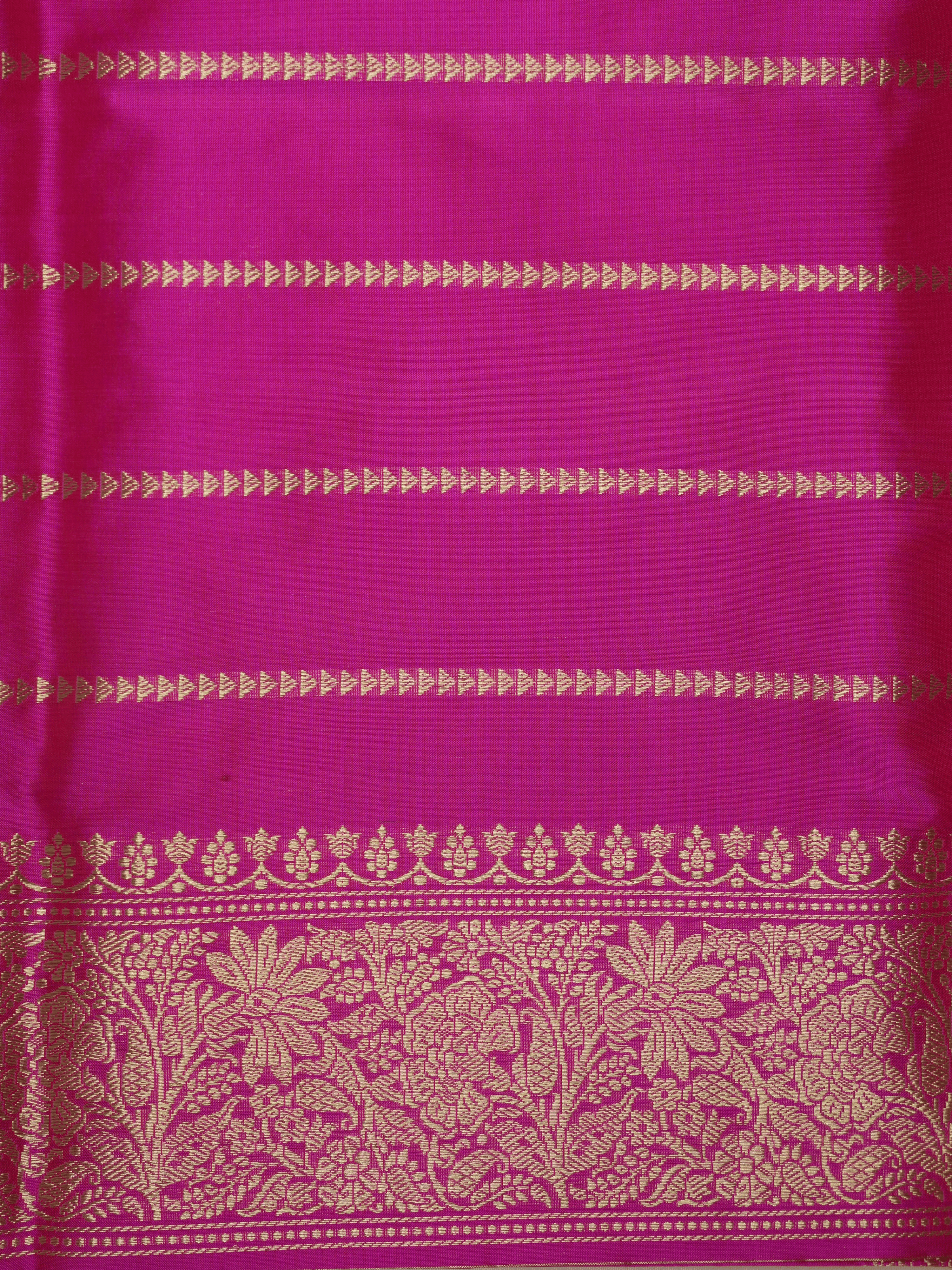 Rani Pure Katan Silk Kadwa Motif Handloom Banarasi Sarees