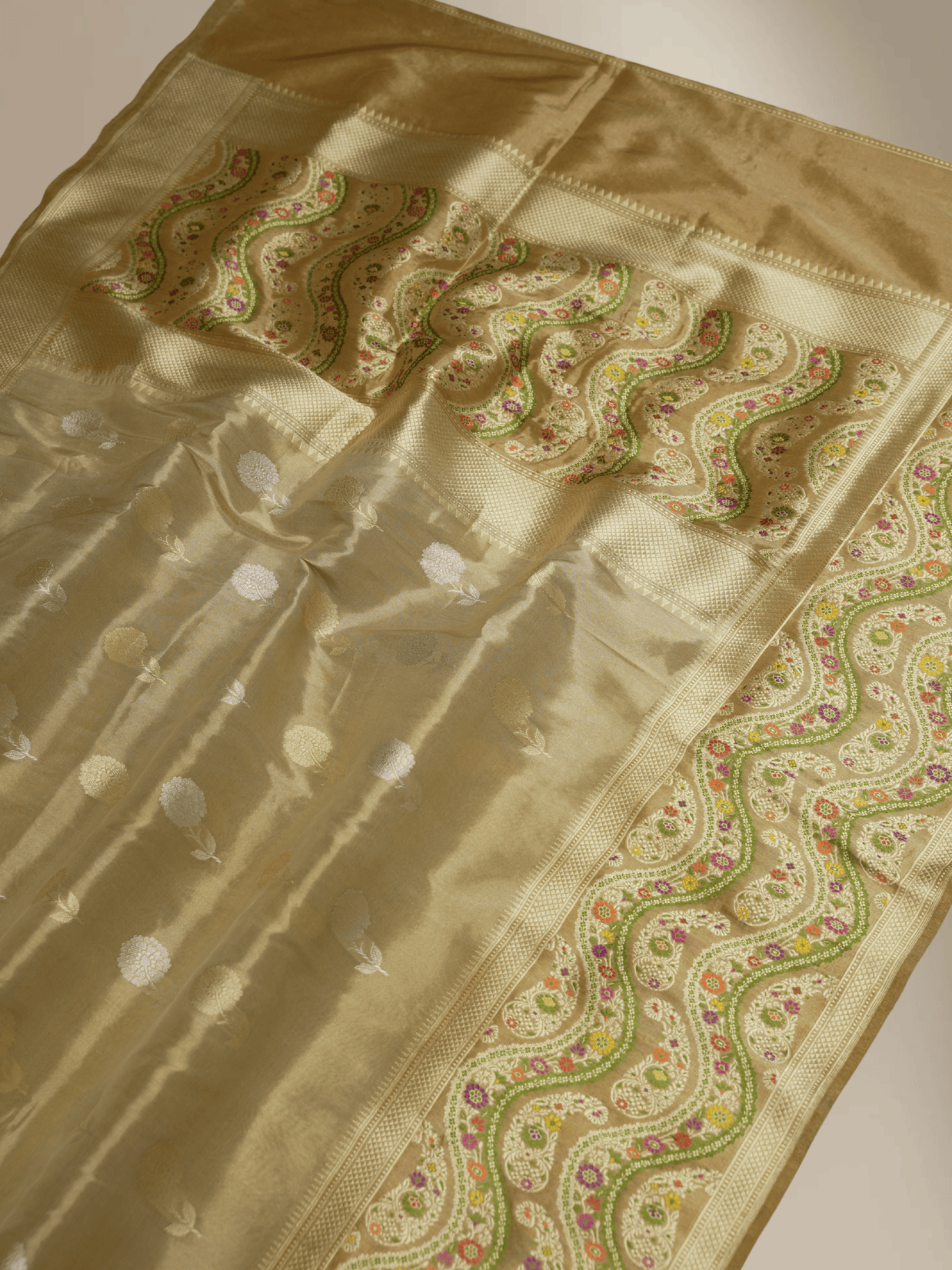 Gold Pure Tissue Silk Ropa Sona Kadiyal Booti Handloom Banarasi sarees