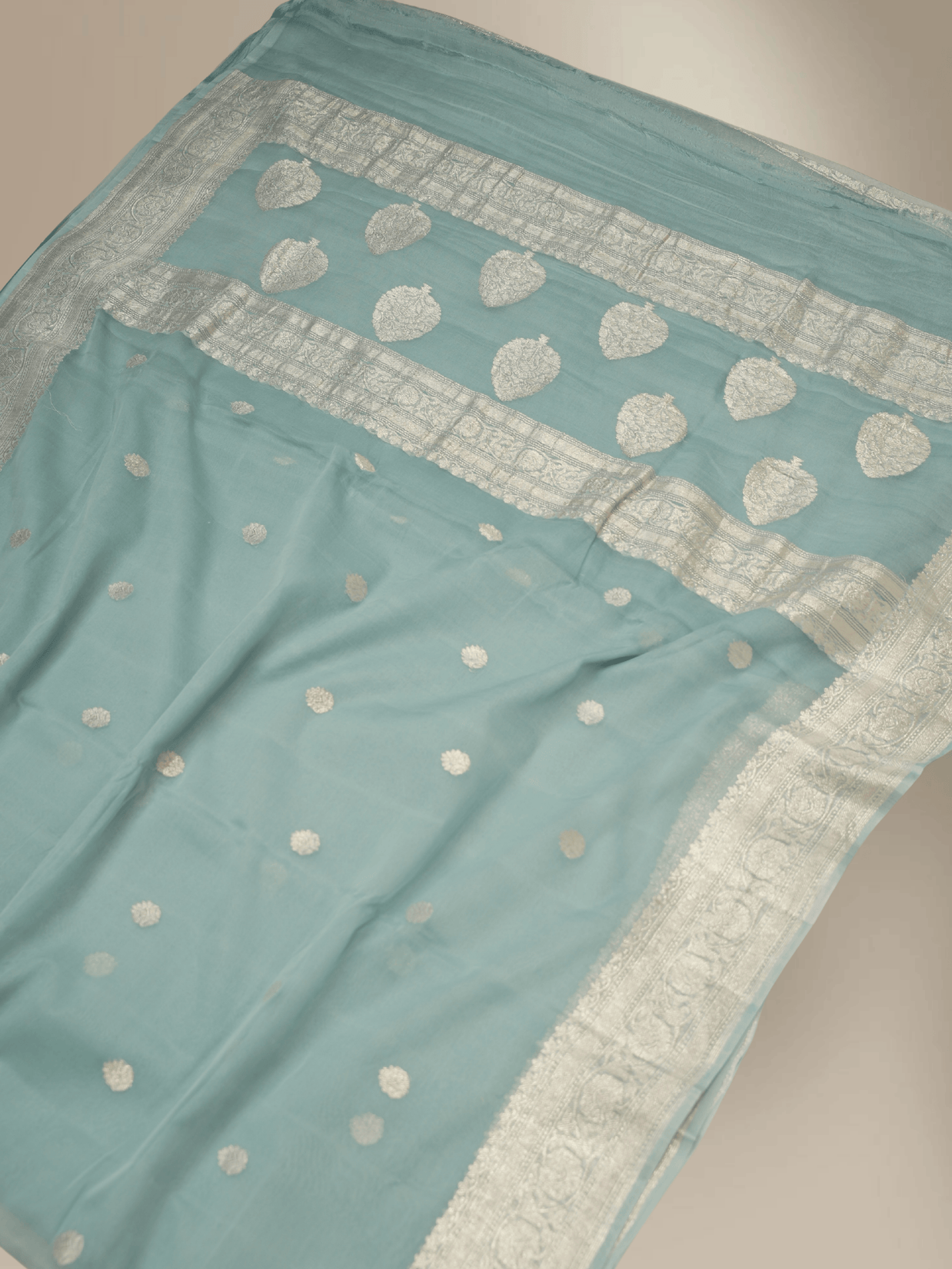 Pure Georgette kadua Banarasi Handloom Saree - Light Grey