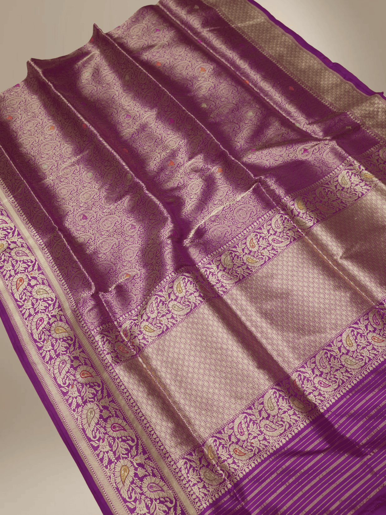 Royal Magenta Pure Katan Silk kadiyal Jaal Handloom Banarasi Sarees