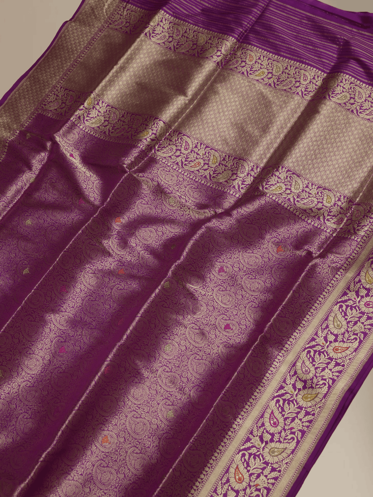 Royal Magenta Pure Katan Silk kadiyal Jaal Handloom Banarasi Sarees