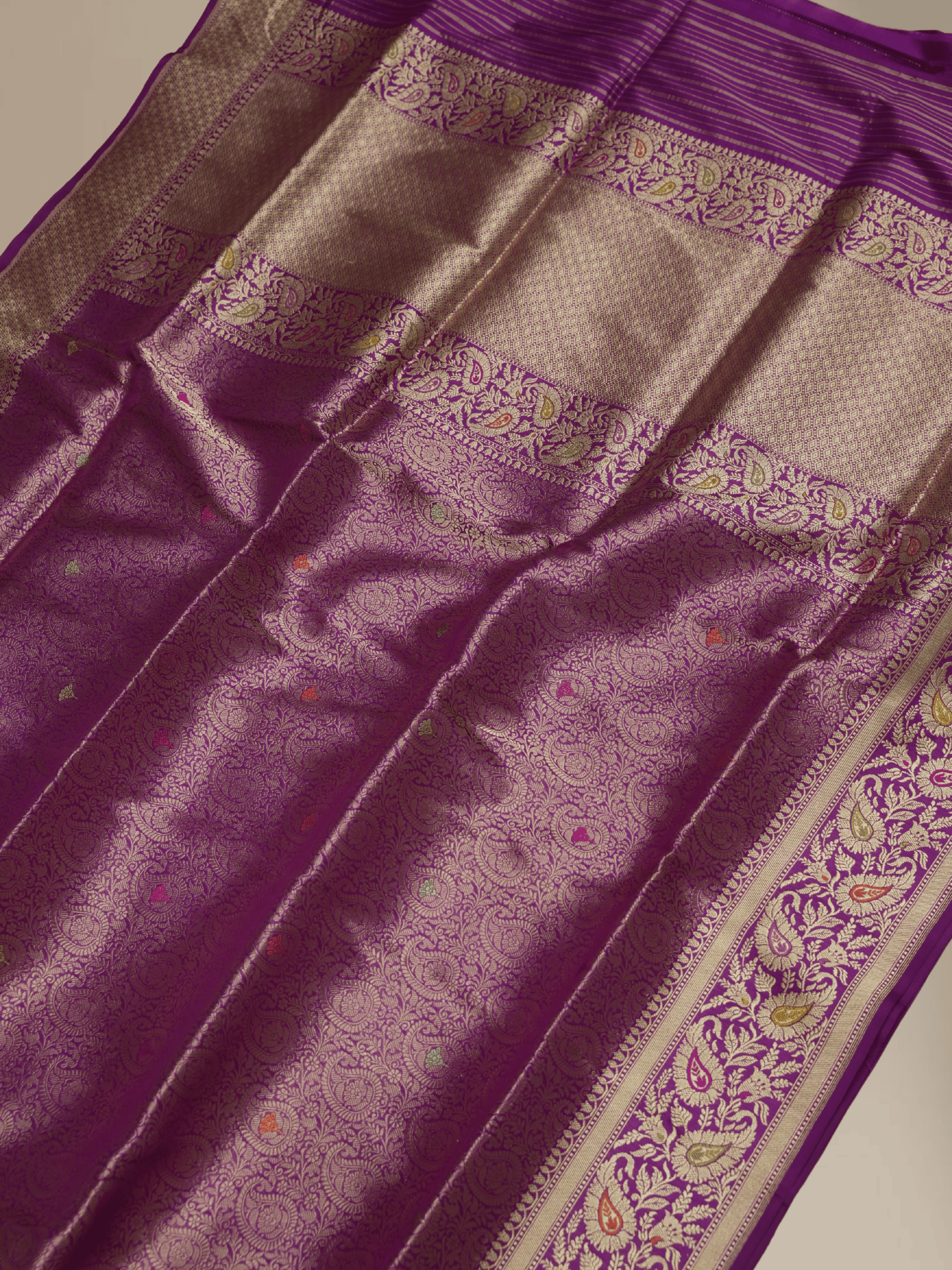 Royal Magenta Pure Katan Silk kadiyal Jaal Handloom Banarasi Sarees