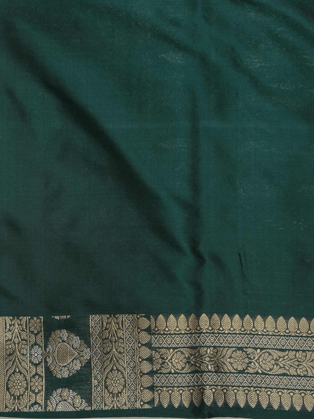 Royal Green Pure Katan Silk kadiyal Jaal Handloom Banarasi Sarees