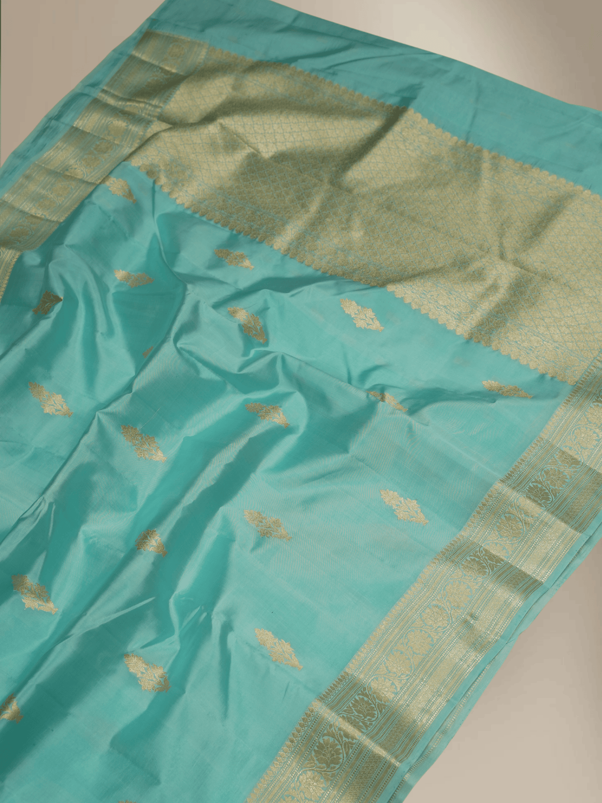 Light Sea Green Pure Kadwa Raw Mango Silk Buta Banarasi Saree