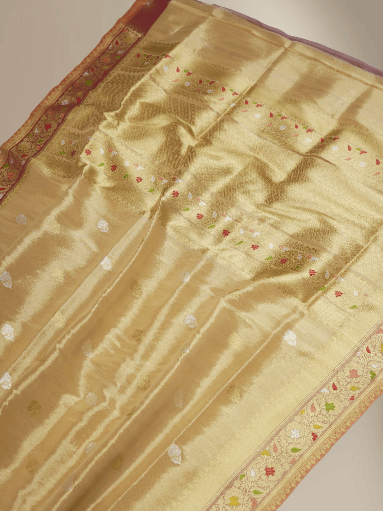 Gold Pure Tissue Silk Ropa Sona Kadiyal Booti Handloom Banarasi sarees