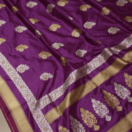 Royal Magenta Pure Katan Silk Sona Ropa kadiyal Motif Handloom Banarasi Sarees