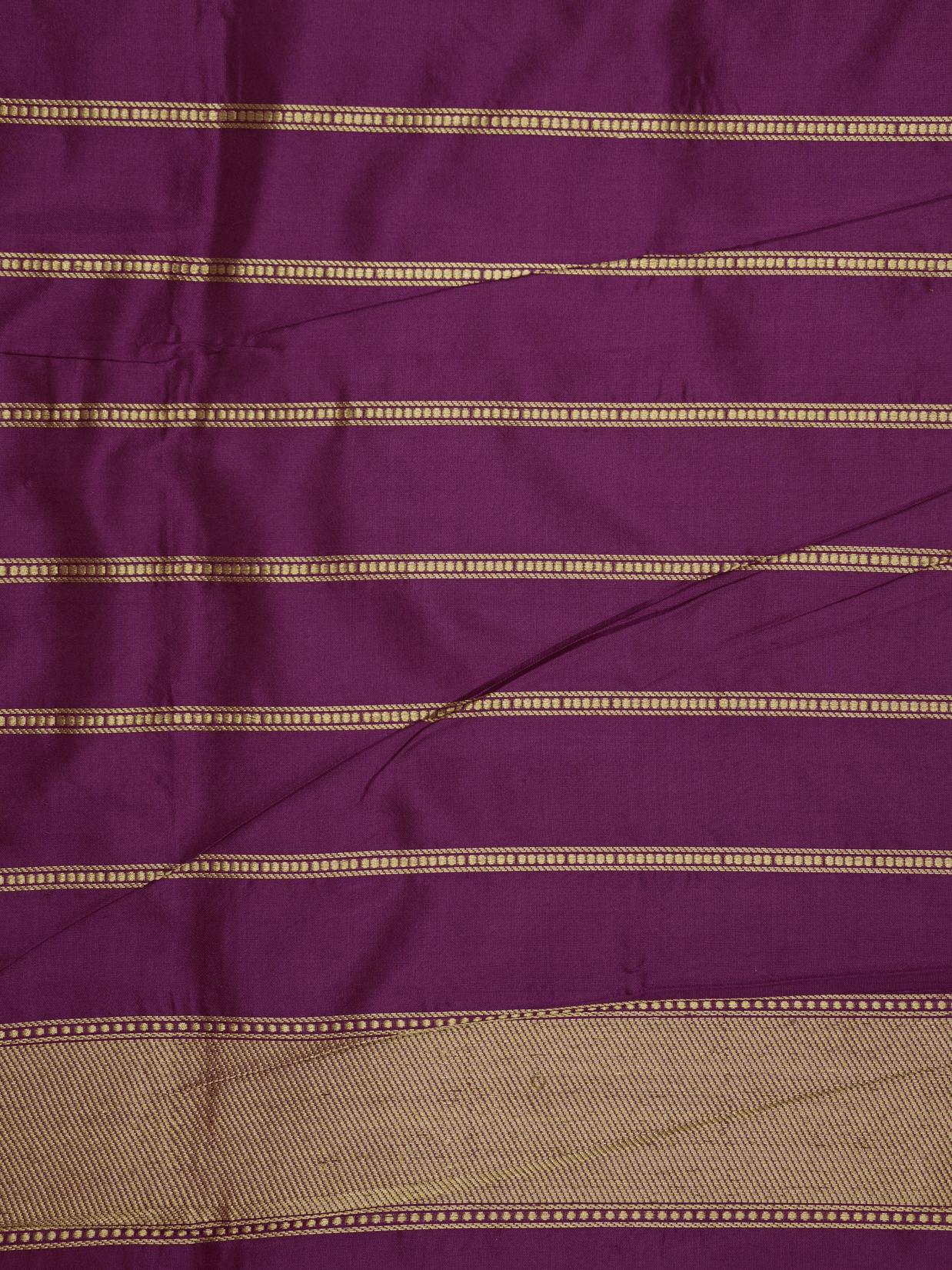 Royal Magenta Pure Katan Silk Sona Ropa kadiyal Motif Handloom Banarasi Sarees