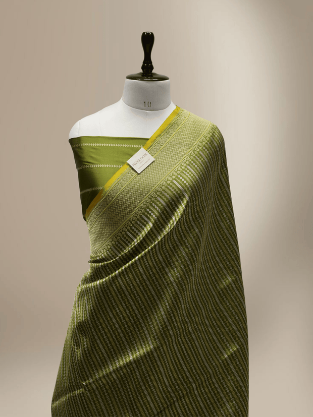 Green Pure Katan Silk Sona Ropa kadiyal Strip Handloom Banarasi Sarees